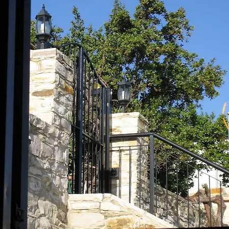 Affittacamere Our House Vavla