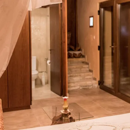 Our House Affittacamere 4*